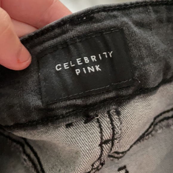 CELEBRITY PINK Jean Shorts - Picture 3 of 4